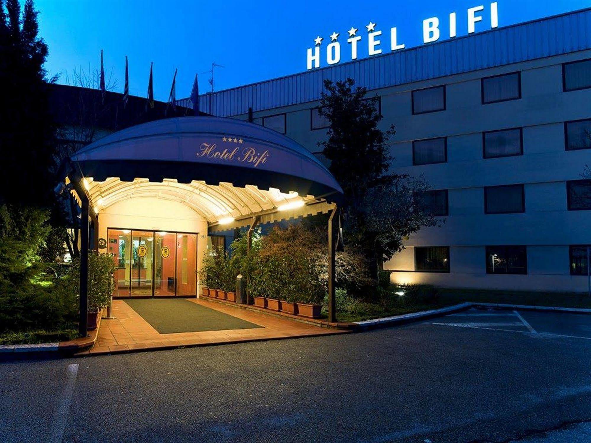 קאזלמג'ורה Hotel Bifi מראה חיצוני תמונה